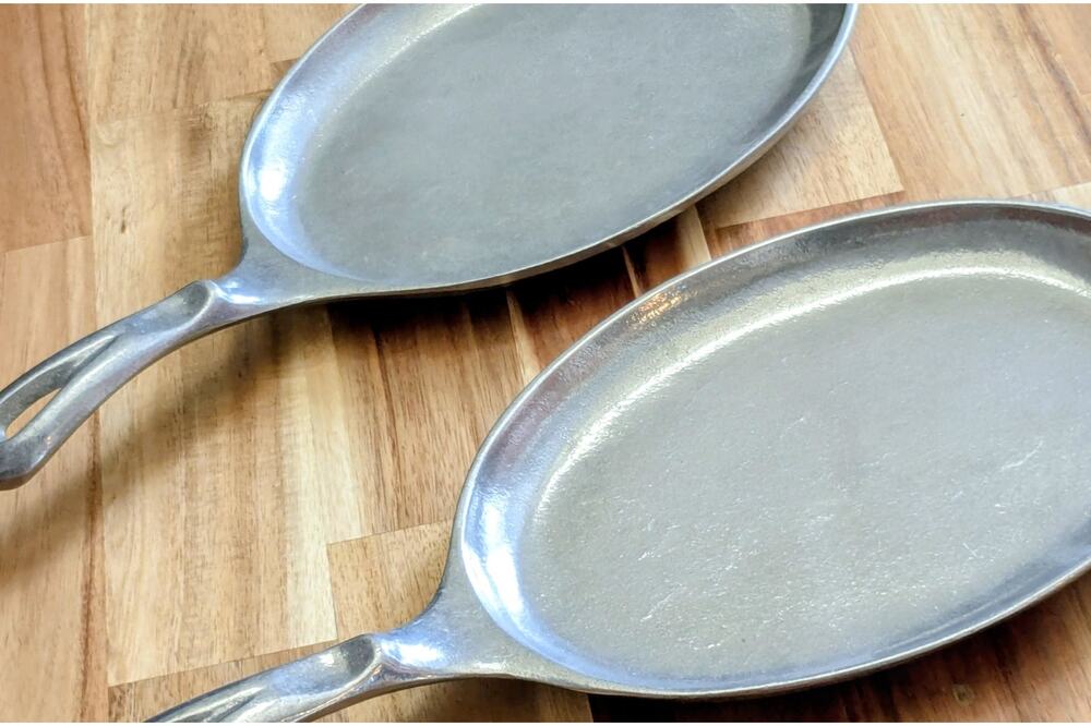 Vintage 1981 Wilton Armetale Oval Sizzler Pans Set of 2 Fajita Skillets RWP USA
